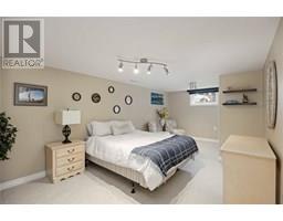 305 NEWTON COURT - 39