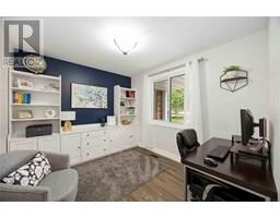 305 NEWTON COURT - 5