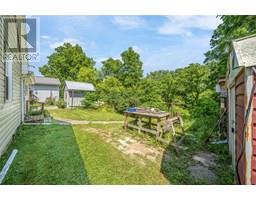 2344 Sydenham AVENUE - 17