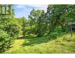 2344 Sydenham AVENUE - 18