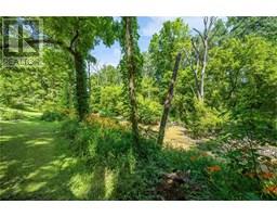 2344 Sydenham AVENUE - 21
