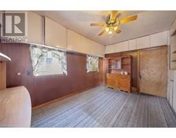 2344 Sydenham AVENUE - 4