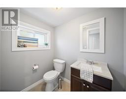 1544 Colborne ROAD - 22