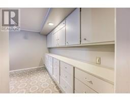 1428 INDIAN ROAD North - 26