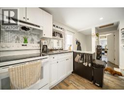 483 WELLINGTON STREET - 15