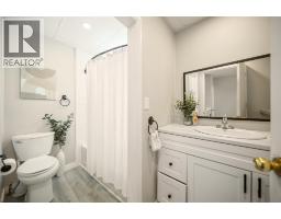483 WELLINGTON STREET - 7
