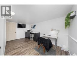205 Fane STREET UnitNo. 2B - 23