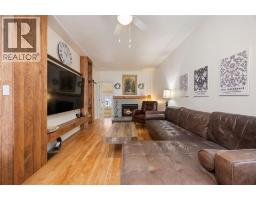 359 MAXWELL STREET - 6