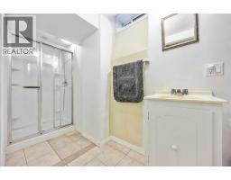 124 FAIRVIEW PLACE - 28