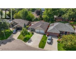 123 Cassandra BOULEVARD - 37