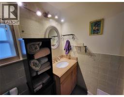 127 Cameron STREET - 14