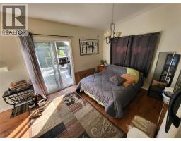 127 Cameron STREET - 17