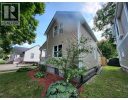 127 Cameron STREET - 3