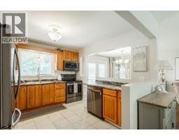 2576 ELIZABETH STREET - 10