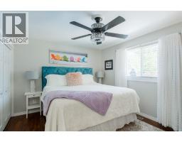 2576 ELIZABETH STREET - 13