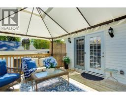 2576 ELIZABETH STREET - 25