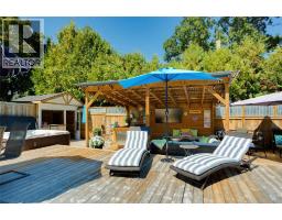 2576 ELIZABETH STREET - 30