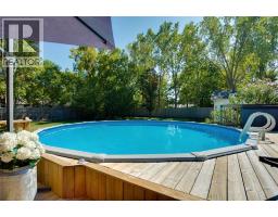 2576 ELIZABETH STREET - 37