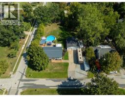2576 ELIZABETH STREET - 46
