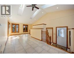 1311 Lakeshore ROAD - 16