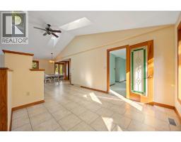 1311 Lakeshore ROAD - 18