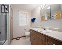 1311 Lakeshore ROAD - 22