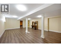 1311 Lakeshore ROAD - 33