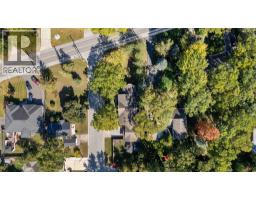1311 Lakeshore ROAD - 45