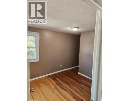 317 SOMERSET CRESCENT - 11