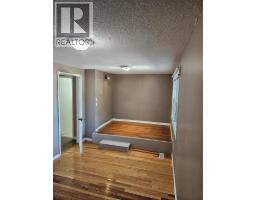 317 SOMERSET CRESCENT - 12