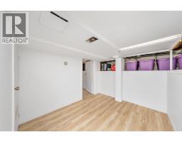 110 ST CLAIR STREET - 26