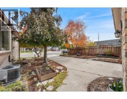 110 ST CLAIR STREET - 31