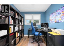 982 Hagle STREET - 12