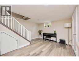 982 Hagle STREET - 18