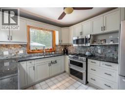 601 LAKESHORE ROAD - 12