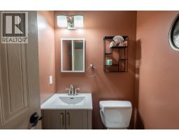 601 LAKESHORE ROAD - 16