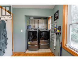 601 LAKESHORE ROAD - 17