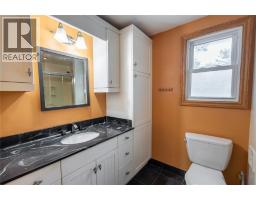 601 LAKESHORE ROAD - 24