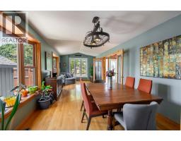 601 LAKESHORE ROAD - 8