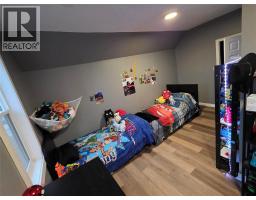 2565 ELIZABETH STREET - 14