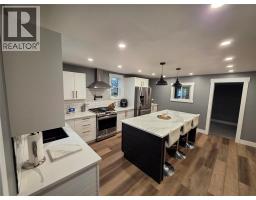 2565 ELIZABETH STREET - 25