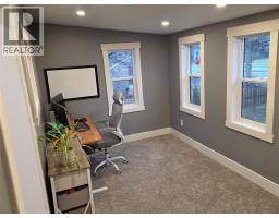 2565 ELIZABETH STREET - 28