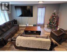 2565 ELIZABETH STREET - 33