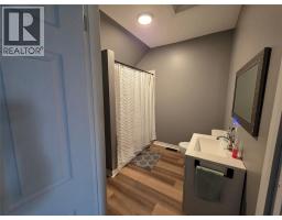 2565 ELIZABETH STREET - 8