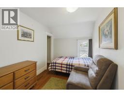 150 COLLEGE AVENUE North - 10