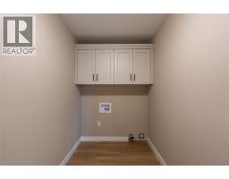 4005 GREENWOOD DRIVE - 19