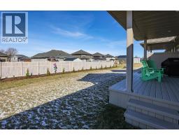 102 Leneve STREET - 25