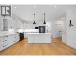 102 Leneve STREET - 9