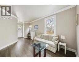 150 COLLEGE AVENUE North - 11