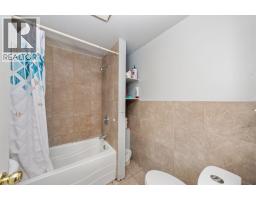 150 COLLEGE AVENUE North - 16